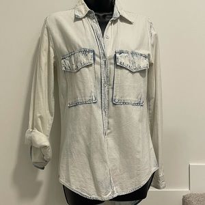Women’s Aritzia “Community” Brand Top